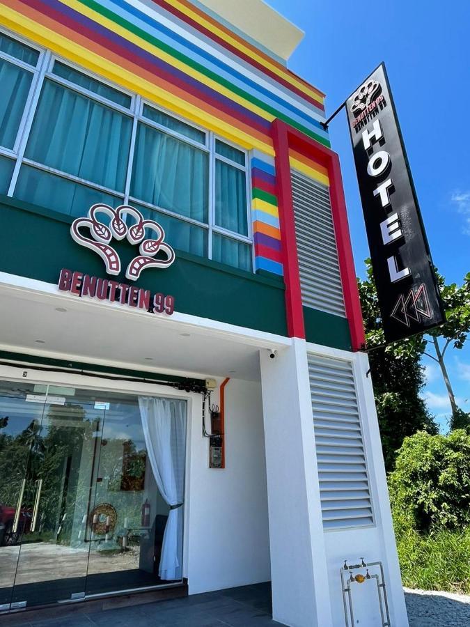 Benutten 99 Hotel Kampong Parit Tengah Luaran gambar