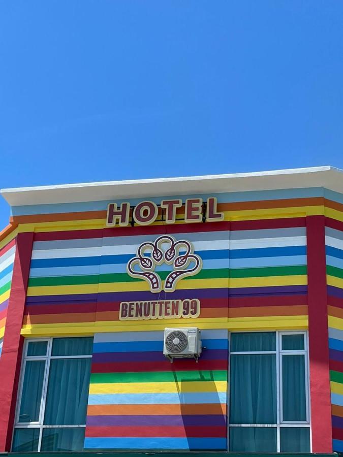 Benutten 99 Hotel Kampong Parit Tengah Luaran gambar
