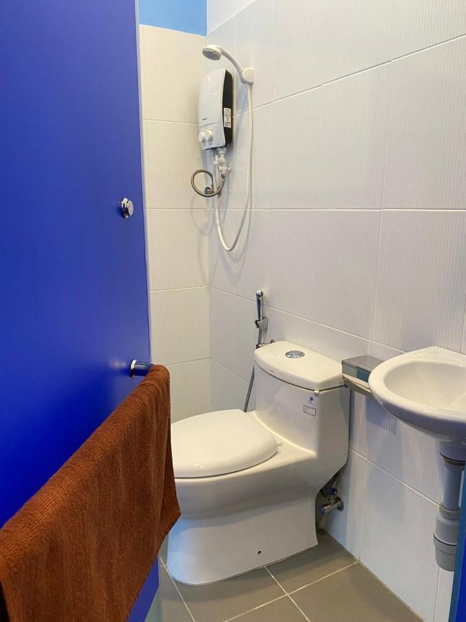 Benutten 99 Hotel Kampong Parit Tengah Luaran gambar