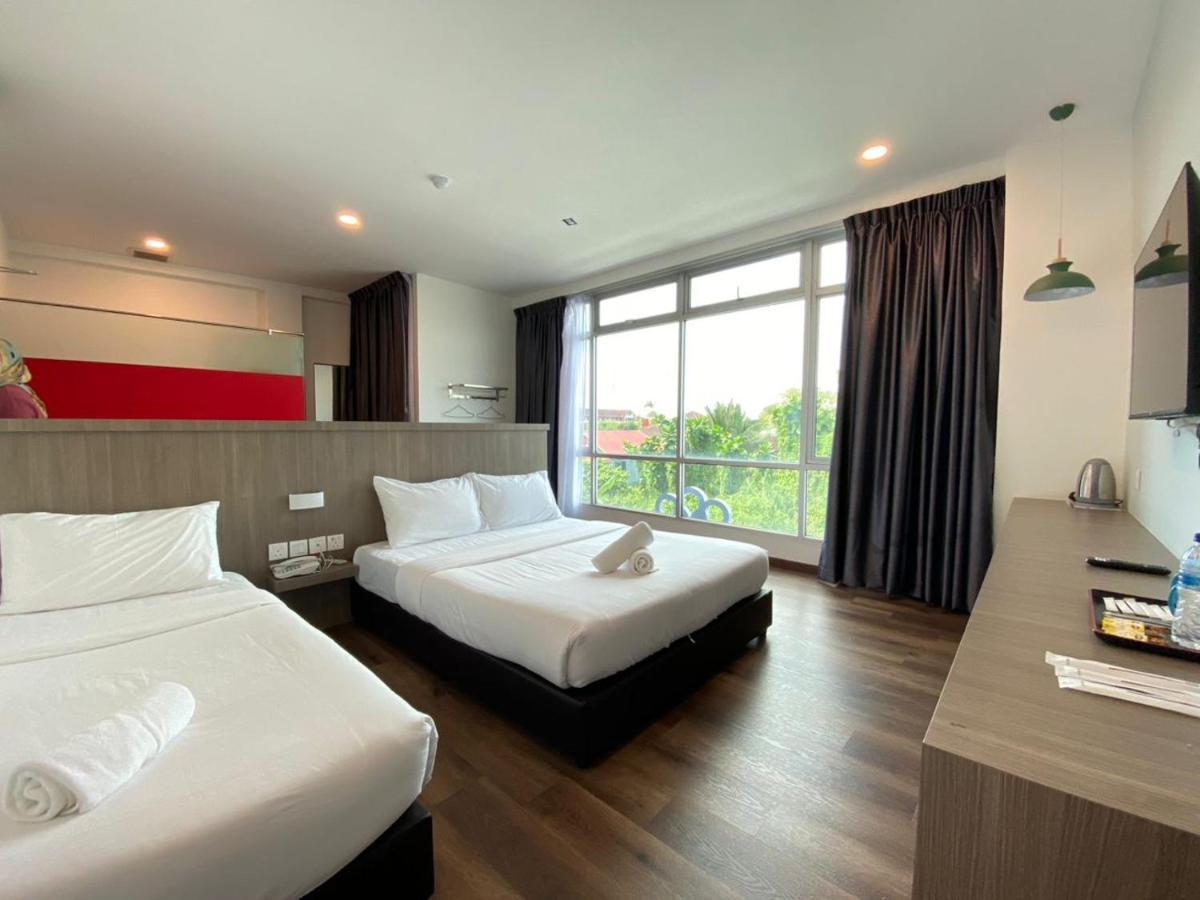 Benutten 99 Hotel Kampong Parit Tengah Luaran gambar